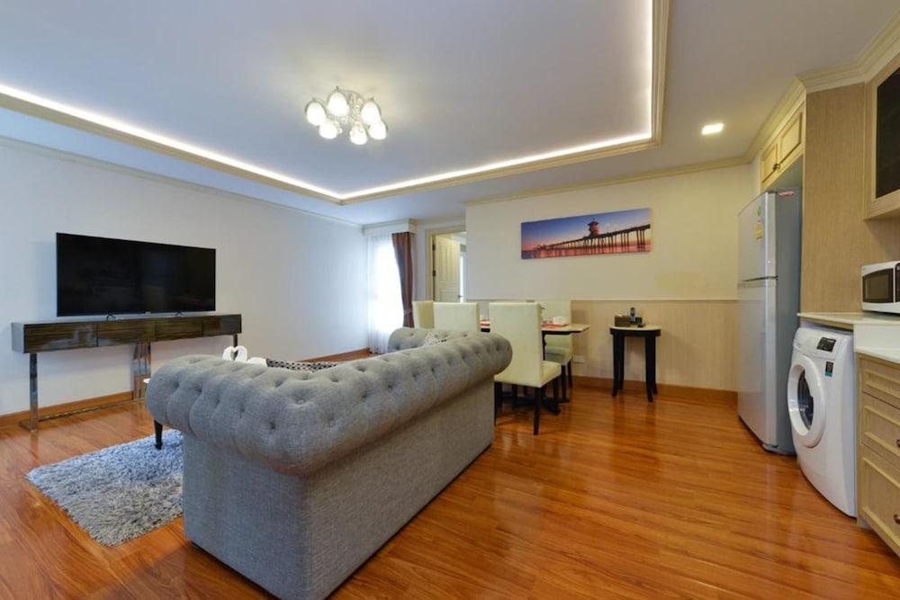Aspira Hana Executive Apartment Thonglor Bangkok Kültér fotó