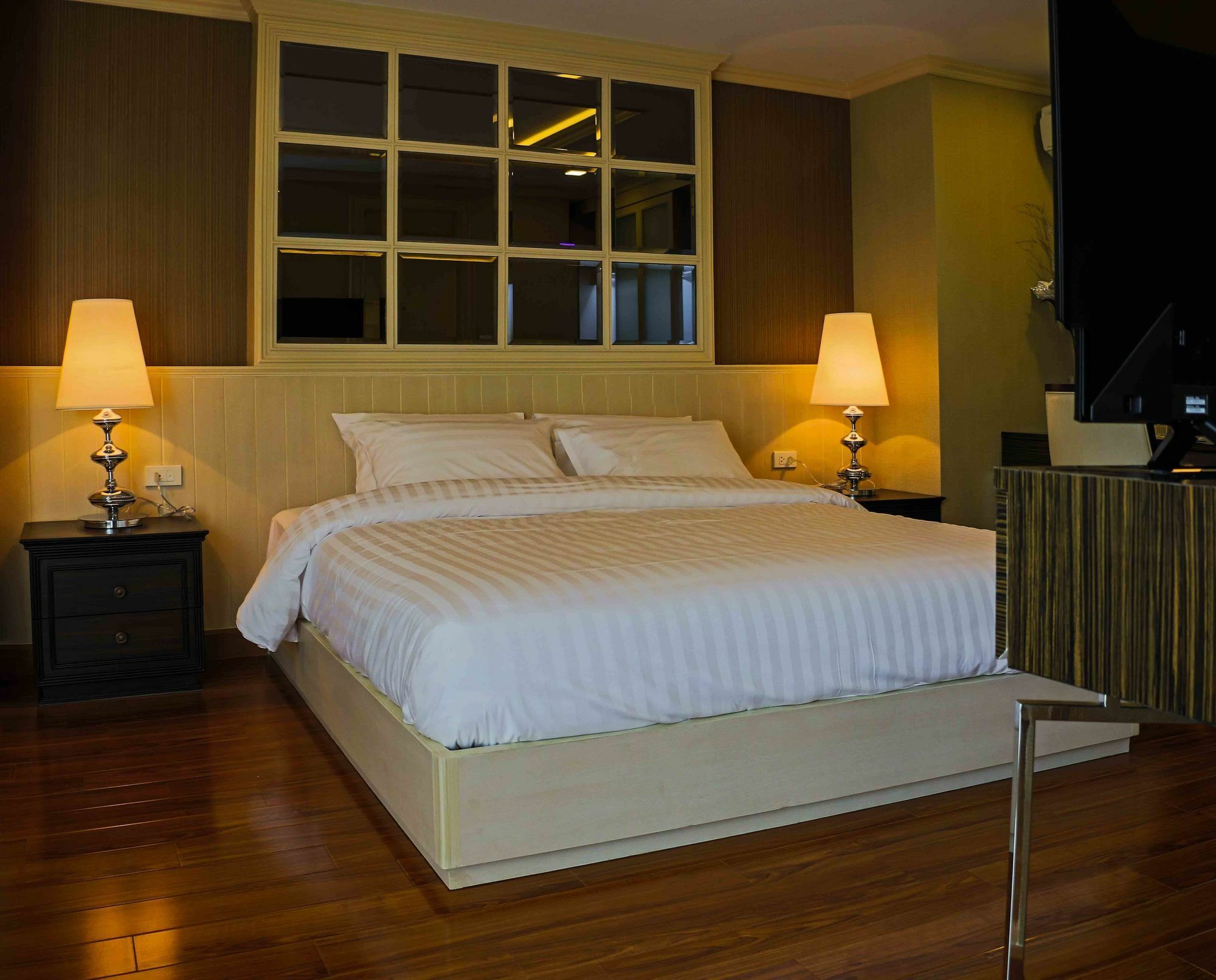 Aspira Hana Executive Apartment Thonglor Bangkok Kültér fotó